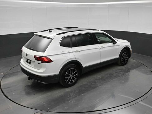 Used 2021 Volkswagen Tiguan SE w/ Panoramic Sunroof Package AWD/4WD image 27