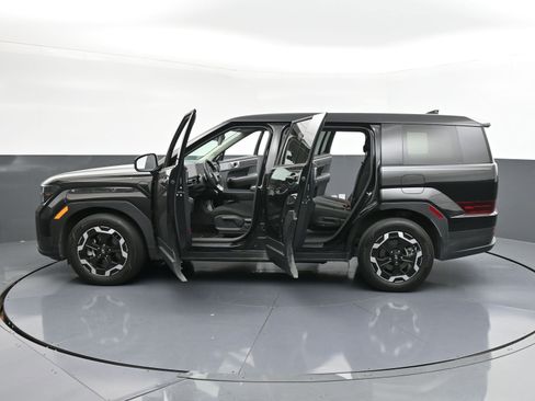 Used 2025 Hyundai Santa Fe SE image 37