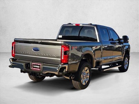 New 2026 Ford F250 Lariat w/ Chrome Package image 2