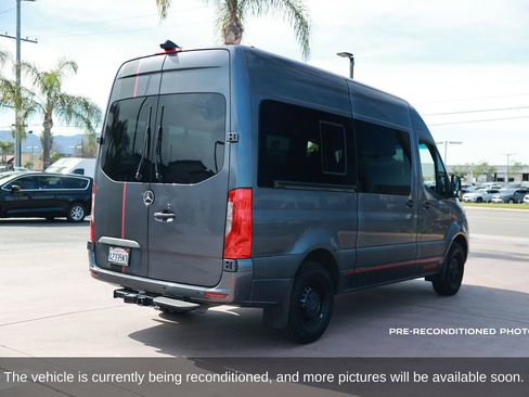 Used 2022 Mercedes-Benz Sprinter 144 Cargo image 6