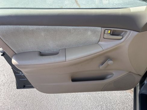 Used 2006 Toyota Corolla CE image 4