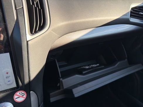 Certified 2024 Ford Edge SEL image 22