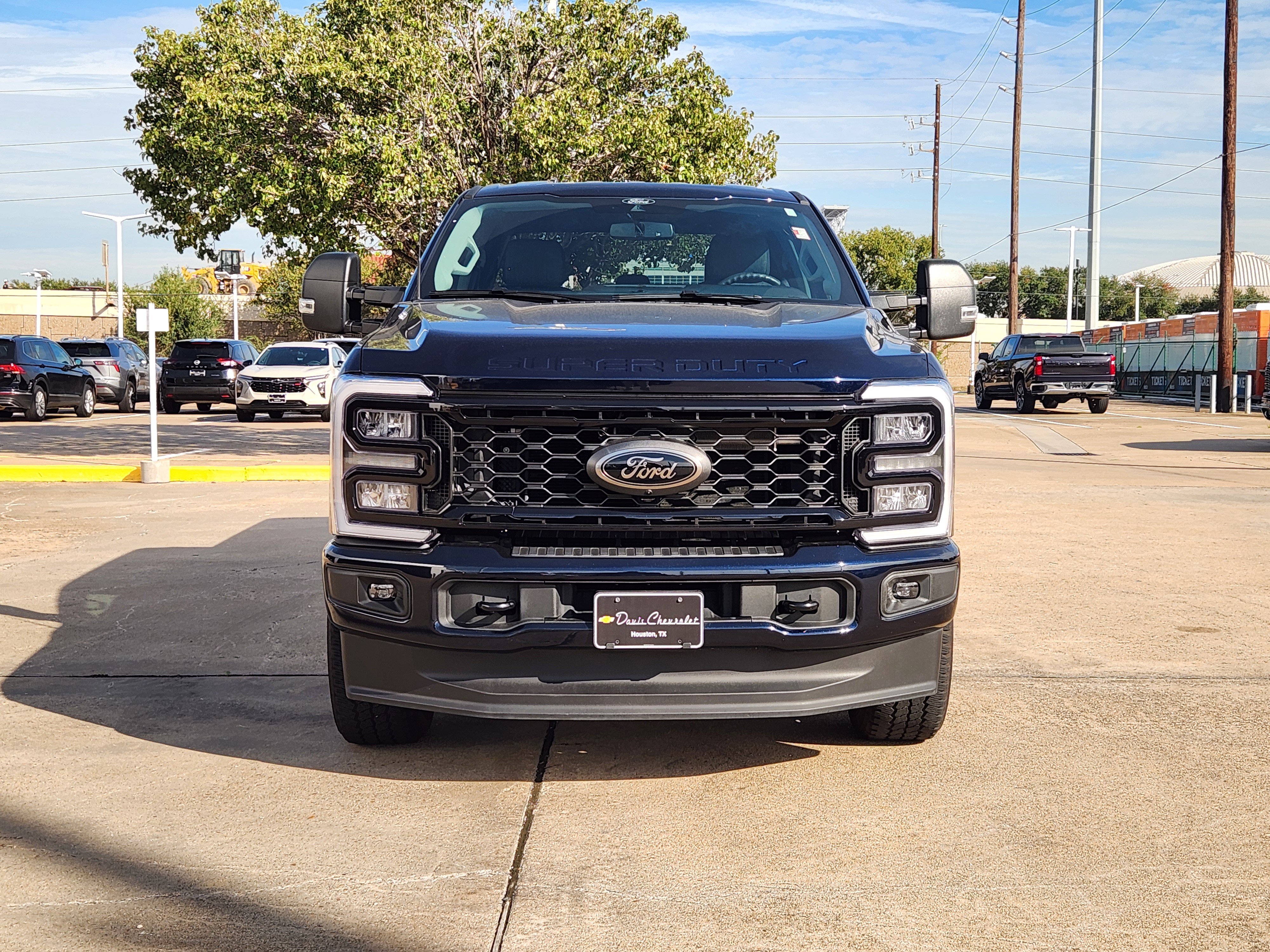 Used 2025 Ford F350 XLT w/ Black Appearance Package AWD/4WD image 3