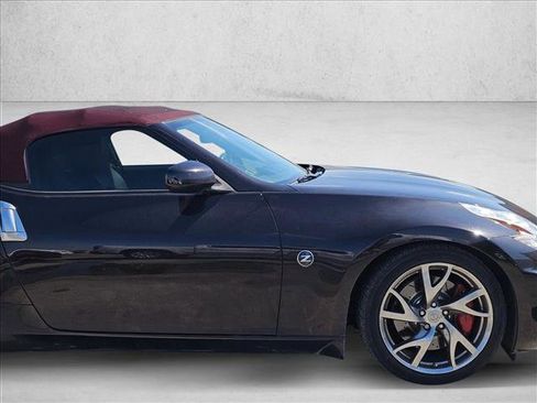 Used 2013 Nissan 370Z Touring w/ Sport Pkg RWD image 3