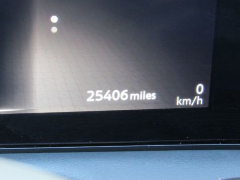 Used 2024 Nissan Ariya FWD image 36