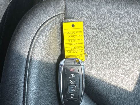 Used 2019 Lincoln MKC Premiere FWD image 22