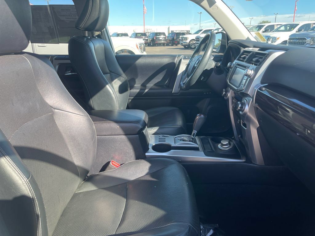 Used 2019 Toyota 4Runner Limited AWD/4WD image 34