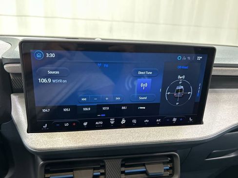 Used 2025 Ford Maverick XLT w/ XLT Luxury Package AWD/4WD image 14