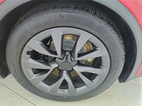 Used 2024 Tesla Model X image 65