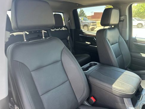 Used 2024 GMC Sierra 1500 SLT w/ SLT Premium Plus Package AWD/4WD image 30