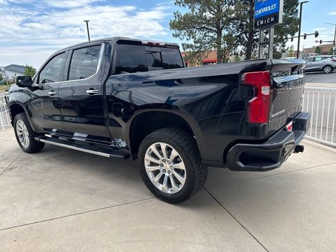 Used 2020 Chevrolet Silverado 1500 High Country w/ Technology Package AWD/4WD image 3