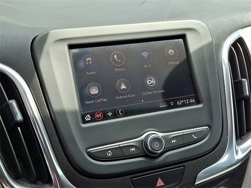 Used 2020 Chevrolet Equinox LT AWD/4WD image 16