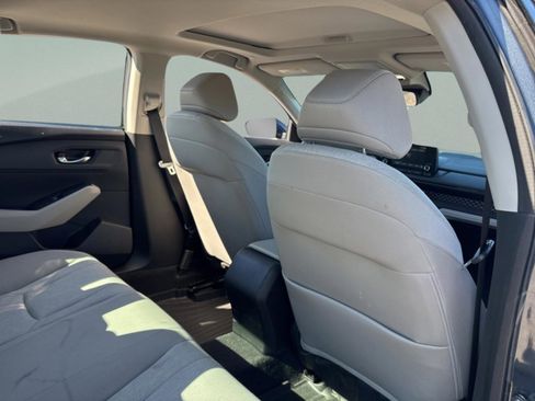 Used 2023 Honda Accord EX image 31