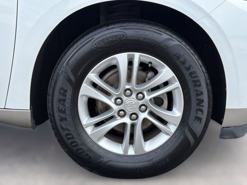 Used 2020 Buick Enclave Essence FWD image 13