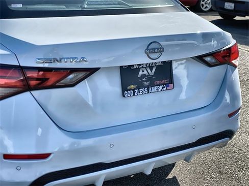 Used 2025 Nissan Sentra SV image 22