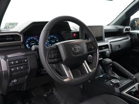Used 2026 Toyota Tacoma TRD Off-Road AWD/4WD image 23