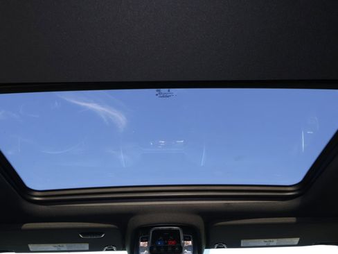 Used 2025 RAM 1500 Laramie w/ Laramie Southwest Edition image 14