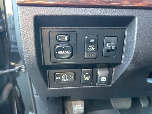 Used 2016 Toyota Tundra Limited w/ Limited Premium Package image 29