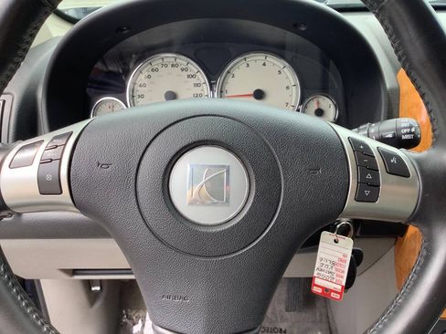Used 2006 Saturn Vue AWD V6 w/ Sun & Sound Pkg image 36