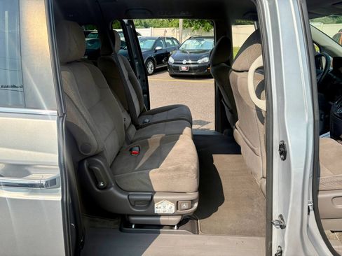 Used 2015 Honda Odyssey EX image 23