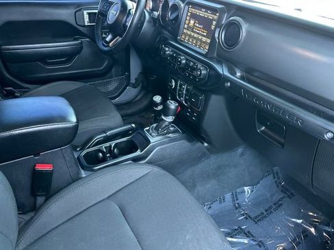 Used 2022 Jeep Wrangler Unlimited Sport AWD/4WD image 18