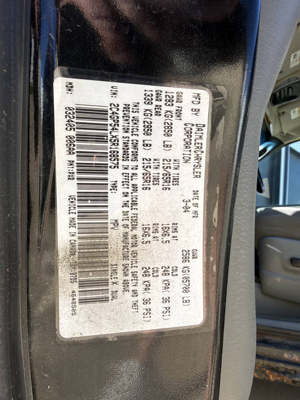Used 2005 Chrysler Town & Country Touring FWD image 19