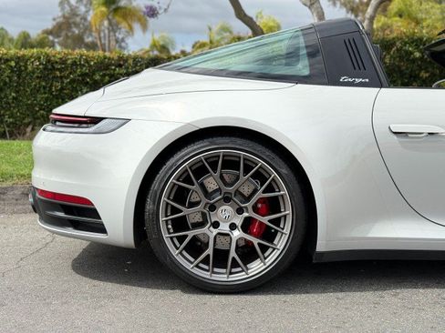 Used 2021 Porsche 911 AWD/4WD image 9