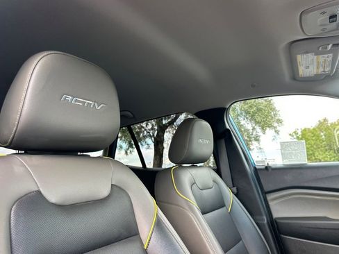 Used 2025 Chevrolet Trax ACTIV w/ Driver Confidence Package image 14