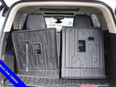 Used 2021 GMC Acadia Denali w/ Denali Ultimate Package image 11