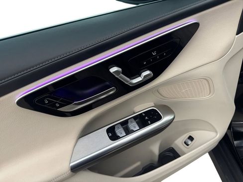 Used 2024 Mercedes-Benz GLC 300 4MATIC image 20