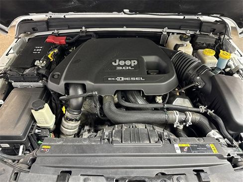 Used 2021 Jeep Wrangler Unlimited Sport image 27