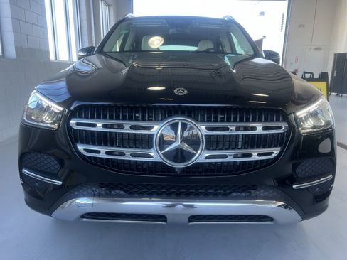 Certified 2025 Mercedes-Benz GLE 450e 4MATIC image 4