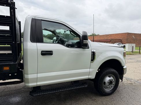 Used 2022 Ford F350 XL w/ Power Equipment Group AWD/4WD image 30