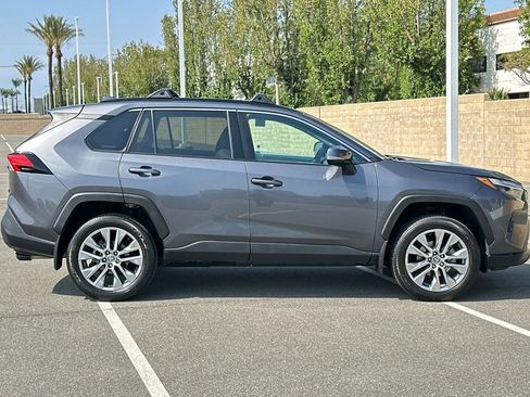 Used 2023 Toyota RAV4 XLE Premium FWD image 3