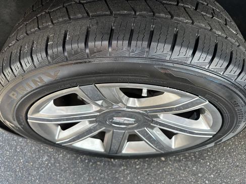 Used 2015 Cadillac Escalade ESV Luxury AWD/4WD image 25