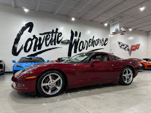 Used 2006 Chevrolet Corvette Coupe w/ Preferred Equipment Group RWD image 1
