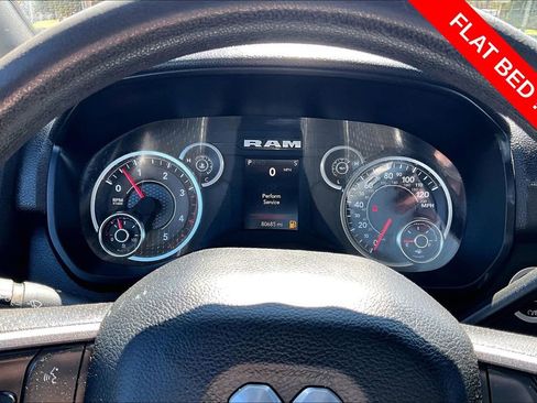 Used 2024 RAM 3500 Tradesman w/ Chrome Appearance Group AWD/4WD image 17