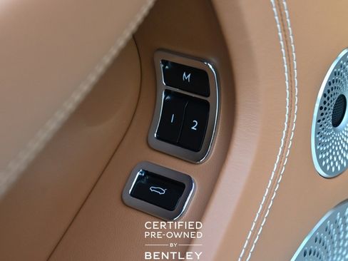 Used 2024 Bentley Continental GT image 28