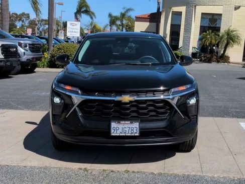Certified 2024 Chevrolet Trax LS w/ LS Convenience Package FWD image 4