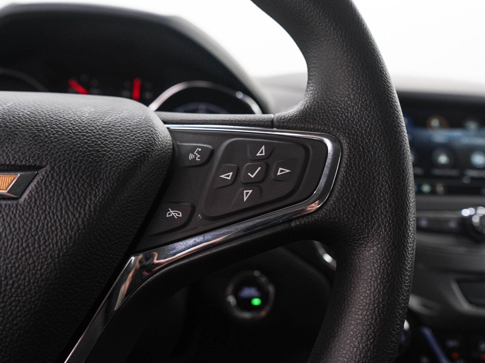 Used 2019 Chevrolet Cruze LT w/ Convenience Package FWD image 24