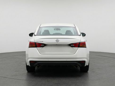 Used 2025 Nissan Altima 2.5 SV FWD image 7