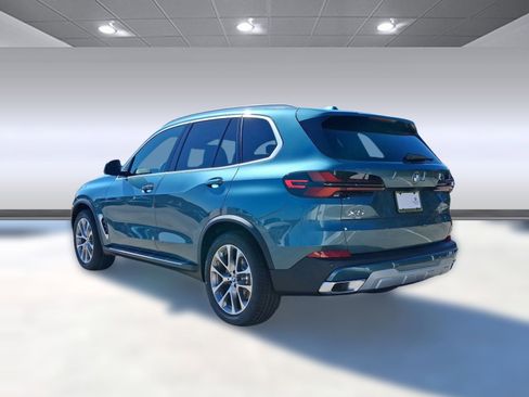 Used 2026 BMW X5 sDrive40i RWD image 3