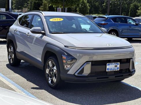 Used 2024 Hyundai Kona SEL w/ Convenience Package AWD/4WD image 5