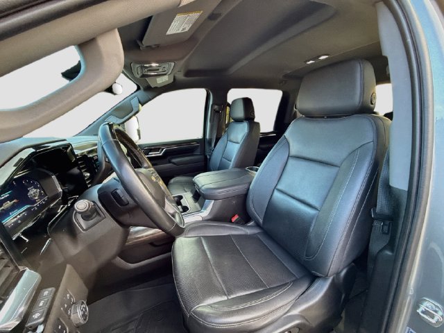 Used 2024 Chevrolet Silverado 3500 LTZ w/ LTZ Premium Package AWD/4WD image 11