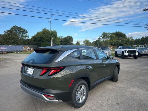 New 2026 Hyundai Tucson SE image 8