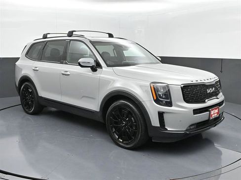 Used 2022 Kia Telluride SX w/ SX Prestige Package AWD/4WD image 2