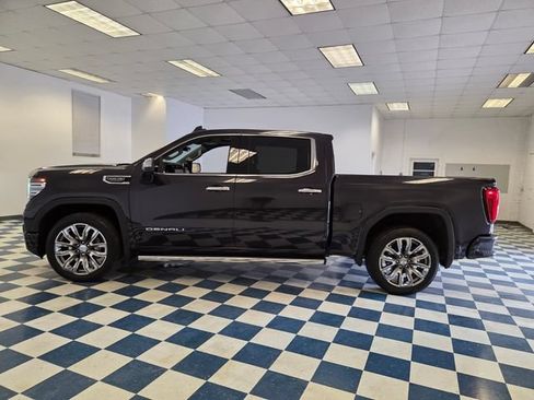 Used 2023 GMC Sierra 1500 Denali w/ Denali Reserve Package AWD/4WD image 4