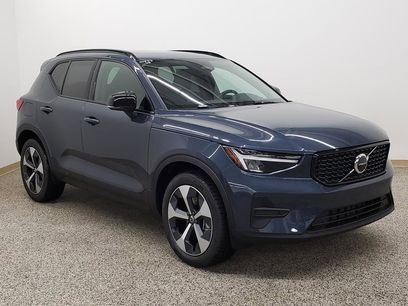 New 2026 Volvo XC40 B5 Core w/ Protection Package Premier