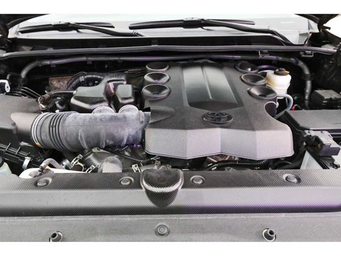 Used 2024 Toyota 4Runner SR5 image 30