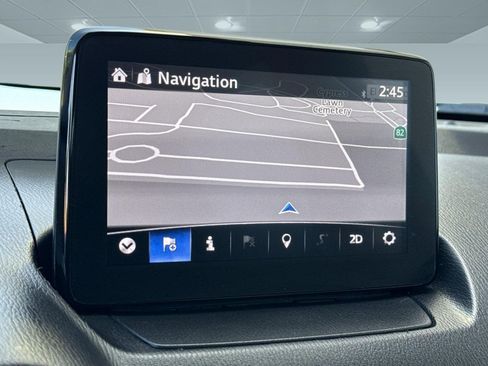 Used 2019 Toyota Yaris LE image 23